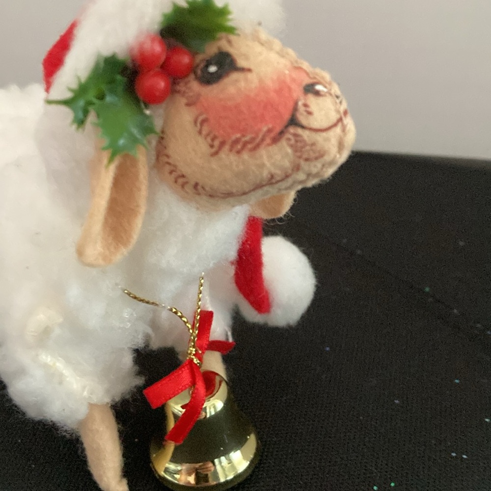 Annalee Doll Vintage 1994 5" White Christmas Lamb Santa Hat Red Ribbon Gold Bell - Picture 4 of 6